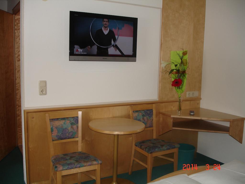 Apart Garni Belfort Kappl  Room photo